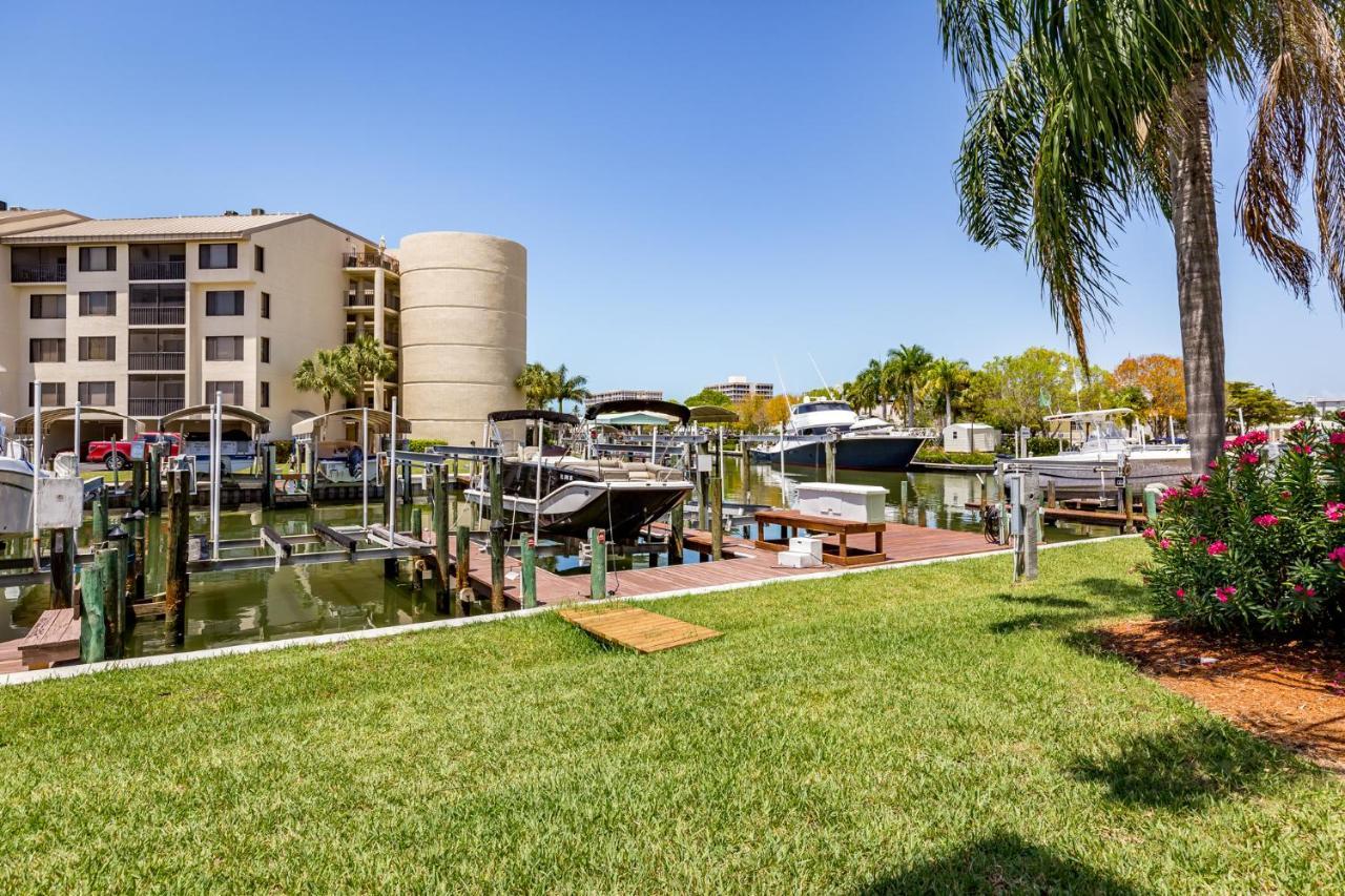 Royal Pelican 381, 2 Bedrooms, Sleeps 6, Canal View, Heated Pool, Elevator Fort Myers Beach Buitenkant foto