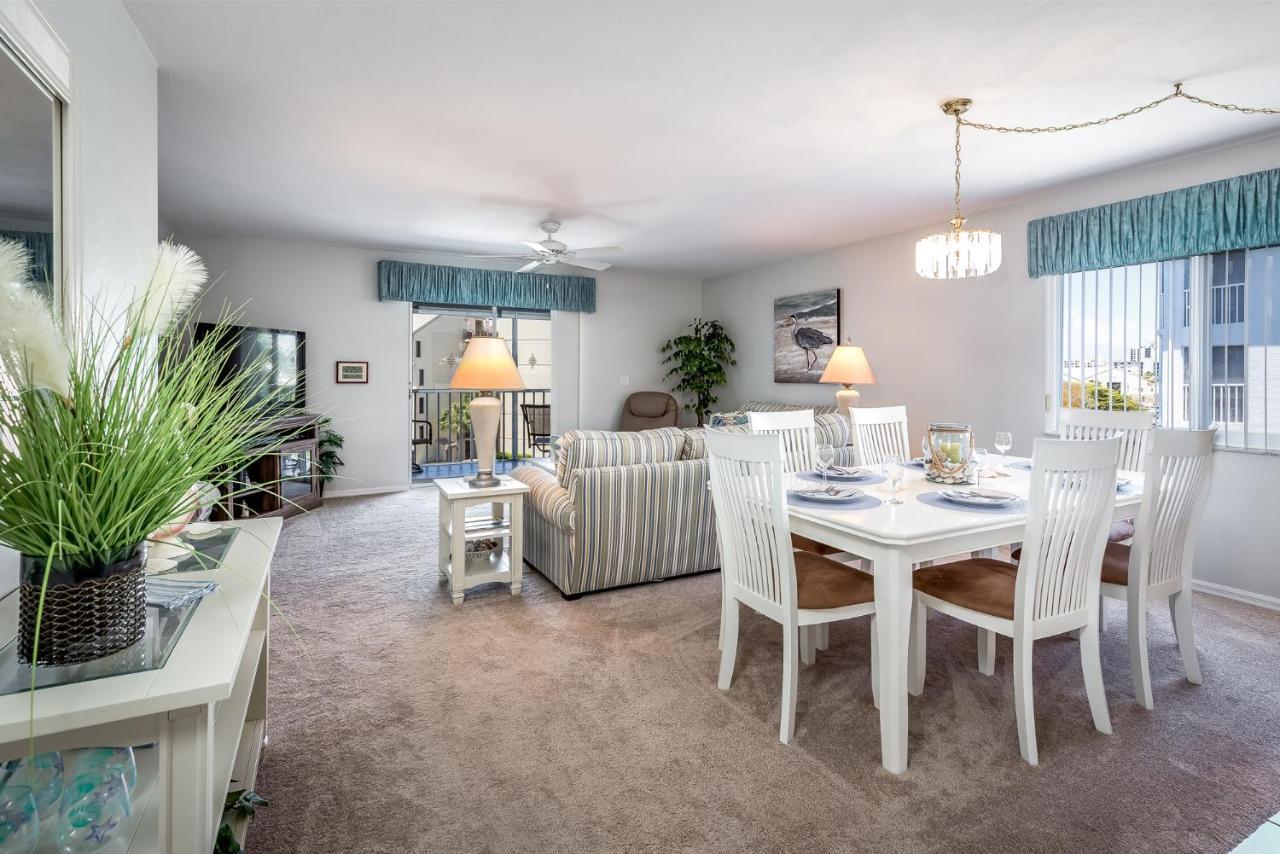 Royal Pelican 381, 2 Bedrooms, Sleeps 6, Canal View, Heated Pool, Elevator Fort Myers Beach Buitenkant foto