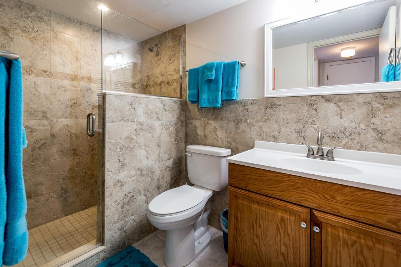 Royal Pelican 381, 2 Bedrooms, Sleeps 6, Canal View, Heated Pool, Elevator Fort Myers Beach Buitenkant foto