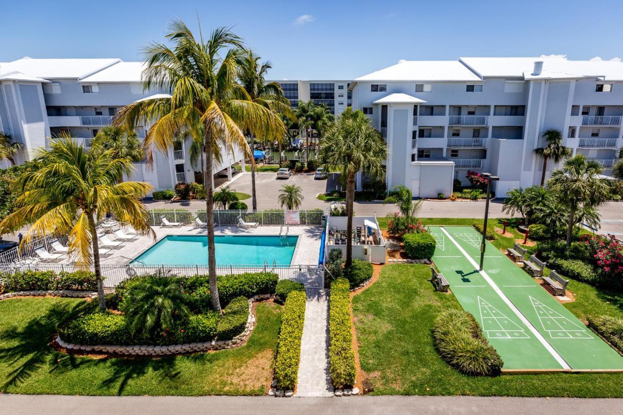 Royal Pelican 381, 2 Bedrooms, Sleeps 6, Canal View, Heated Pool, Elevator Fort Myers Beach Buitenkant foto